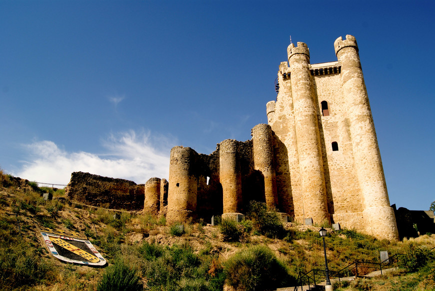 Places Castillo de Valencia de Don Juan