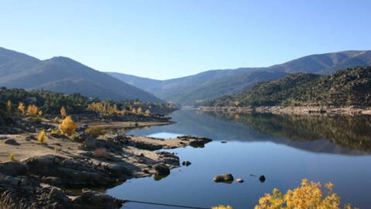 Lugar Embalse del Burguillo