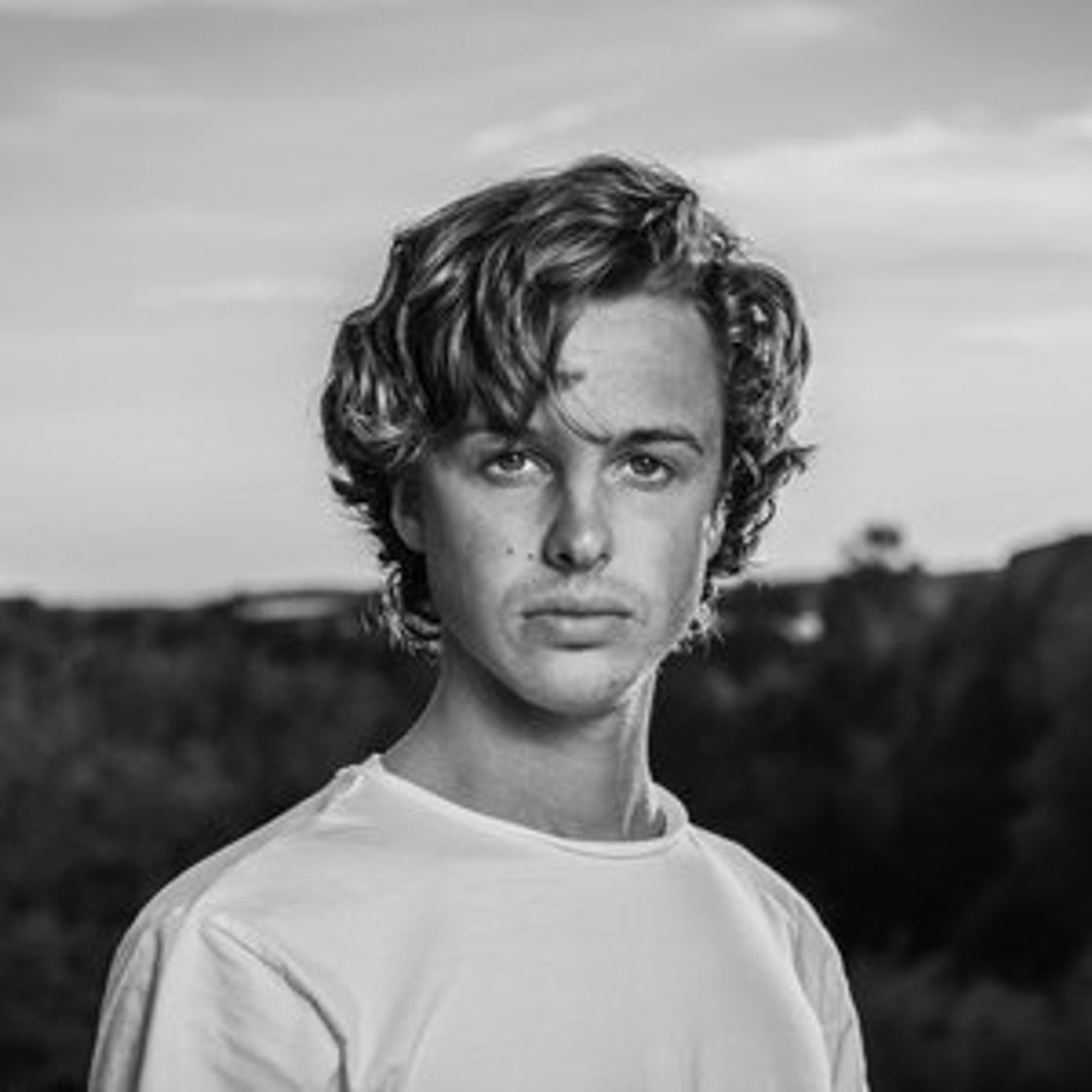Music Bleed out - Isak Danielson