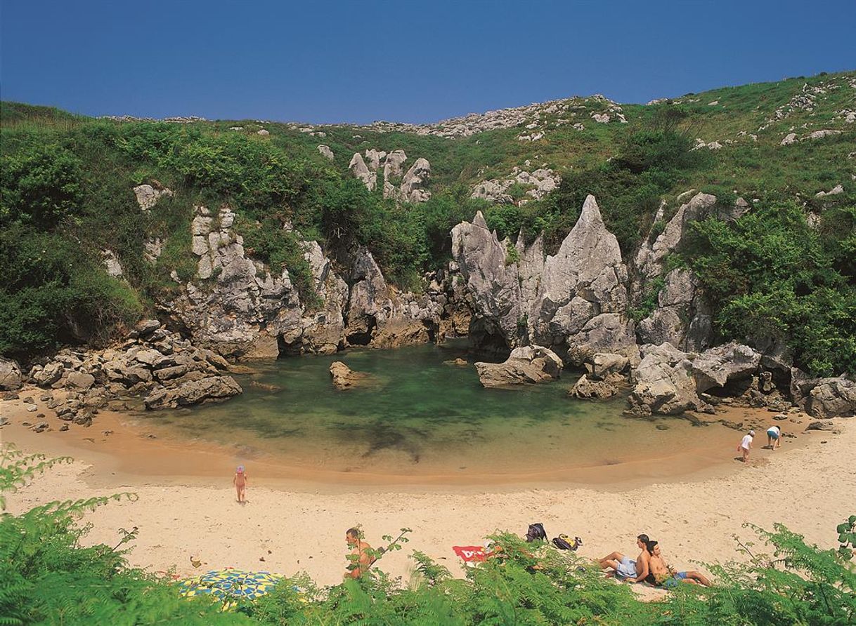 Lugar Playa de Gulpiyuri