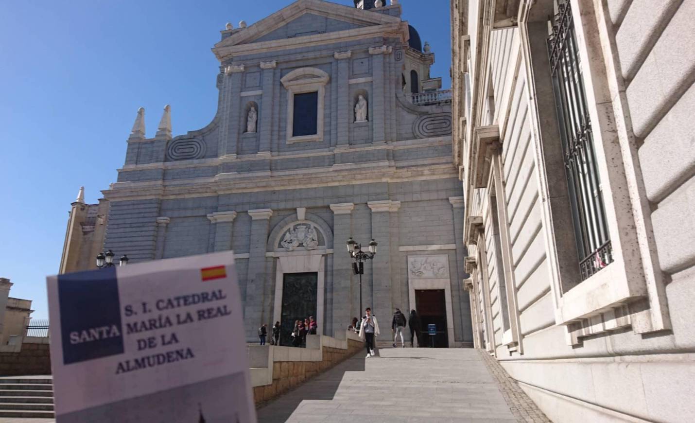 Lugar Almudena Cathedral