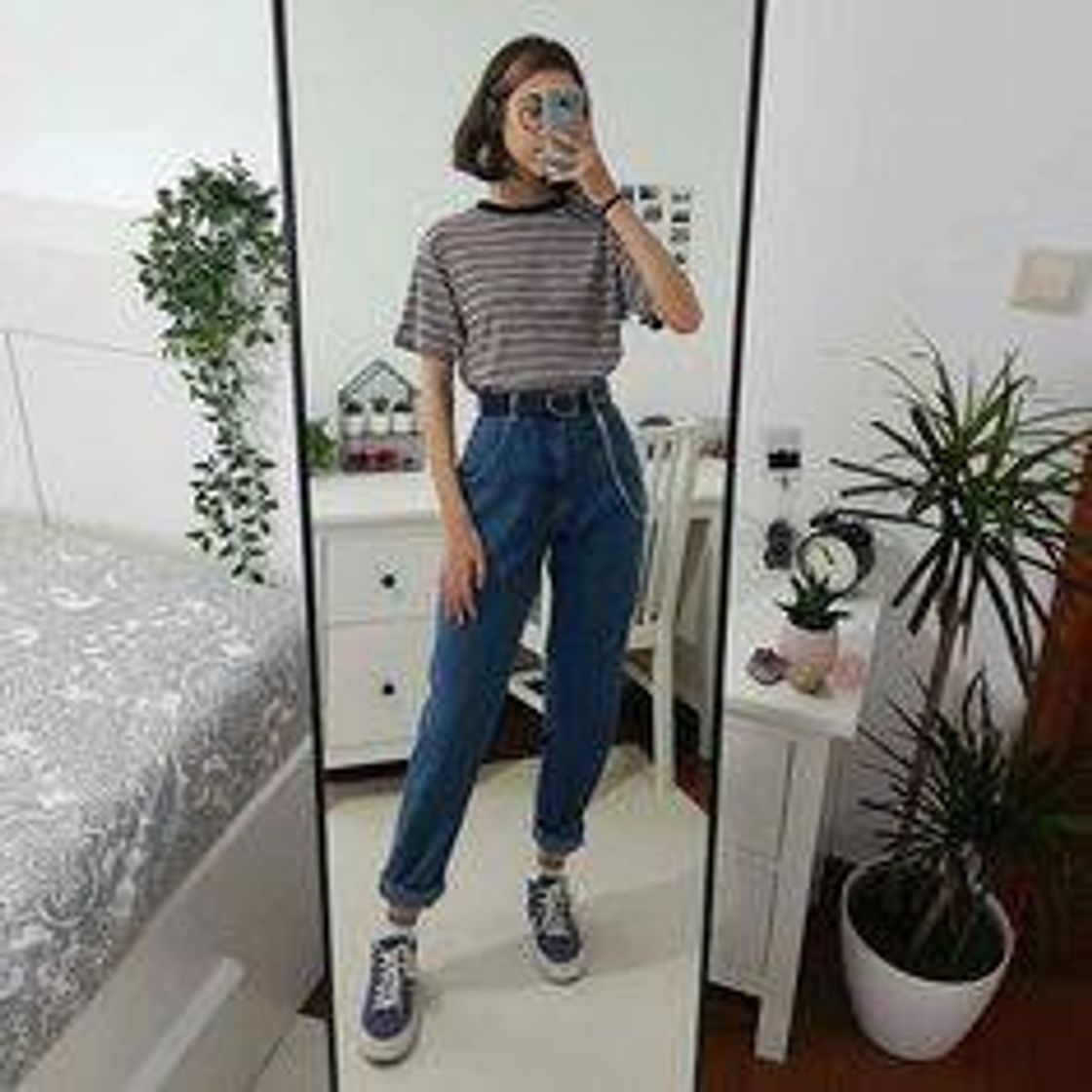 Moda Look de calça e blusa indie 