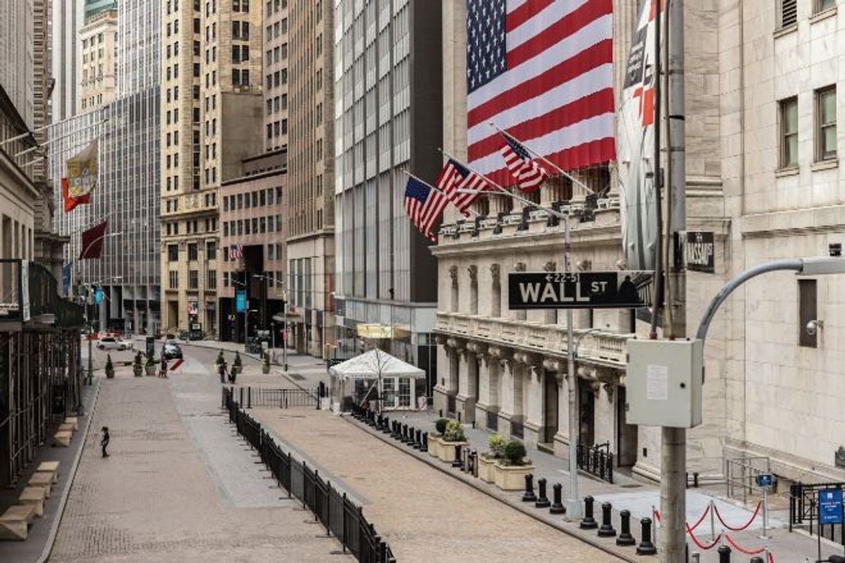 Lugar Wall Street