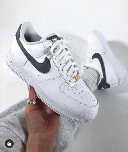 Nike Air Force 1 07 patent white grey