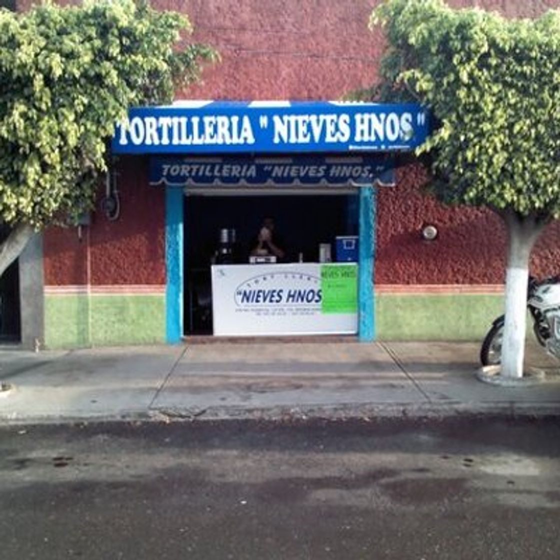 Lugares TORTILLERIA NIEVES HNOS