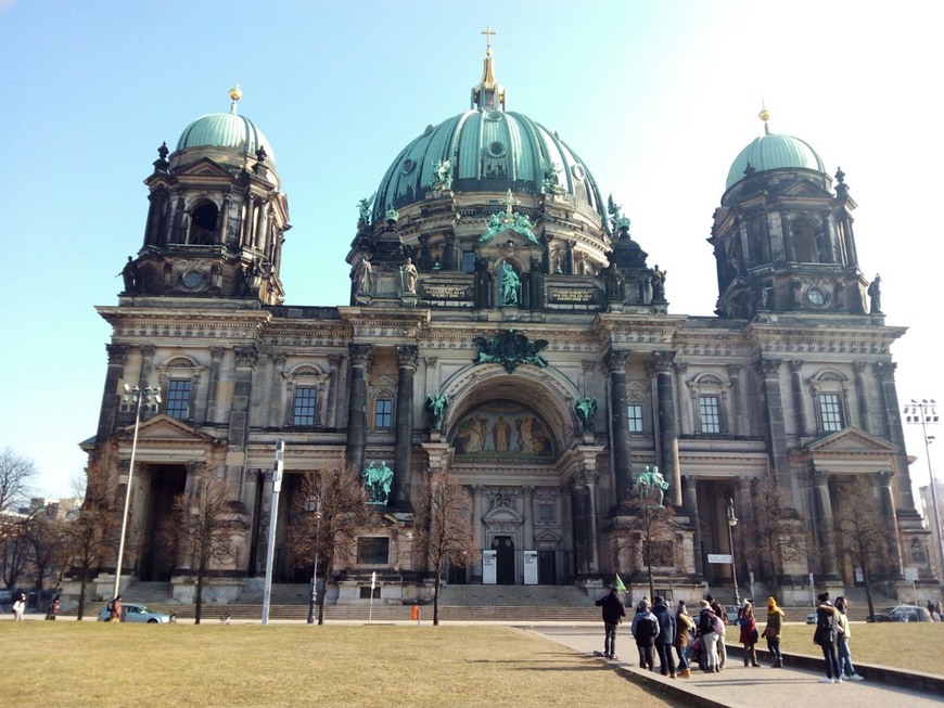 Lugar Catedral de Berlín