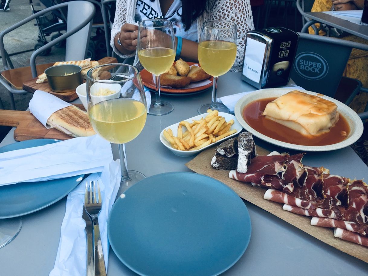 Place Santa Marinha