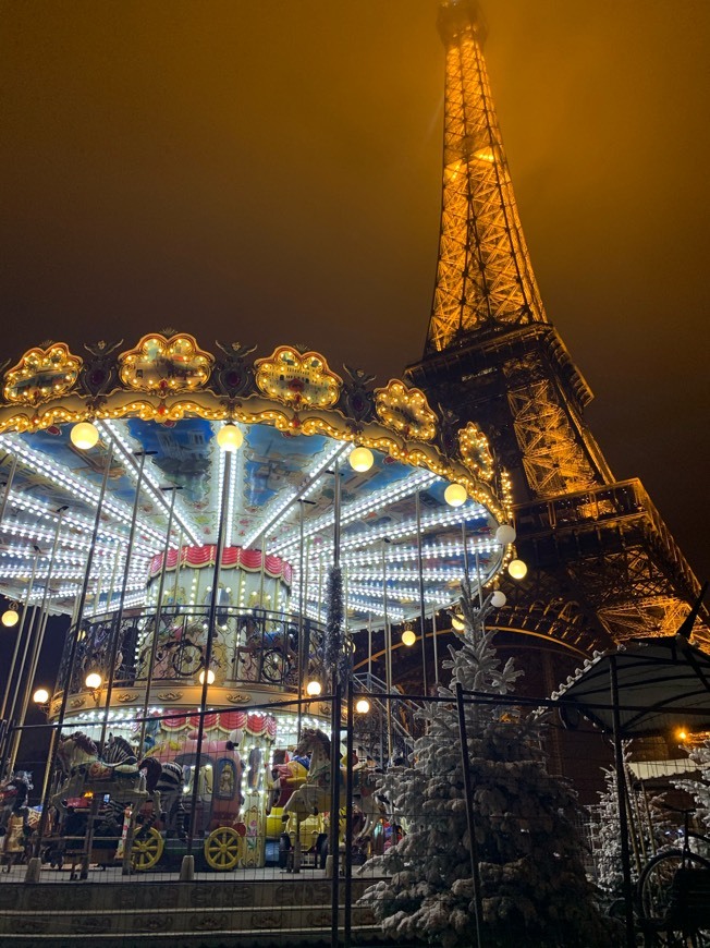 Place Torre Eiffel