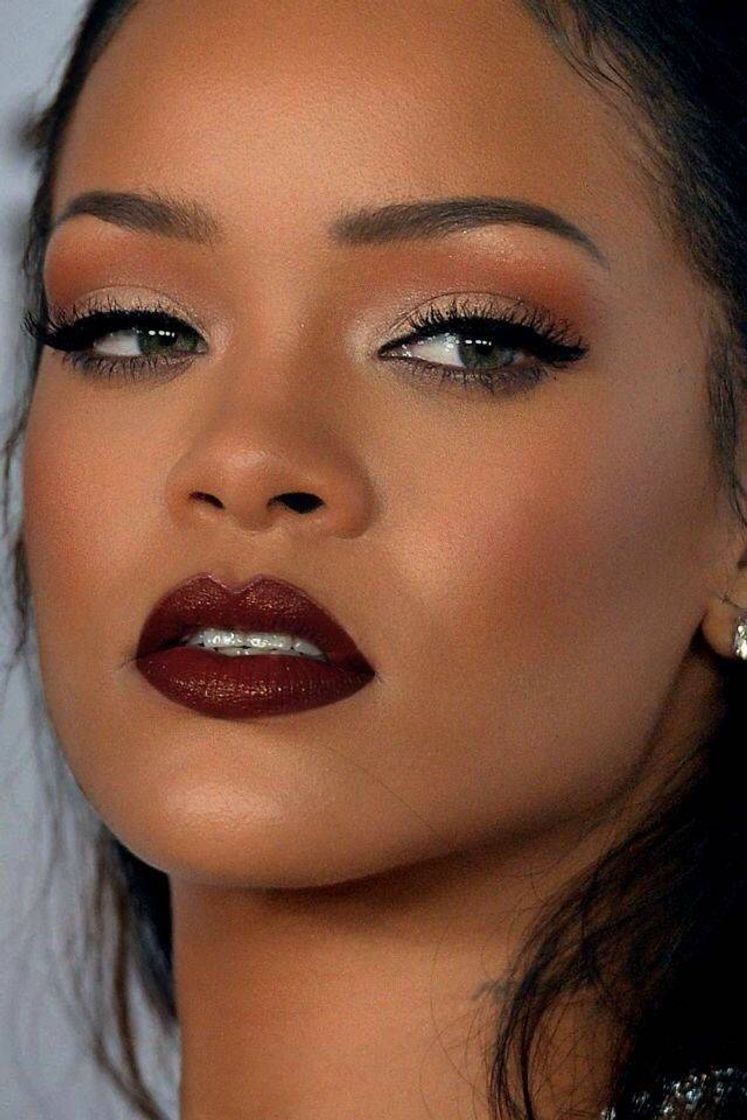 Fashion Rihanna's makeup