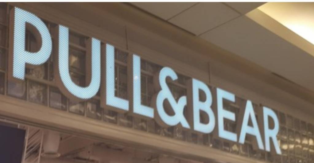 Social Pull & Bear