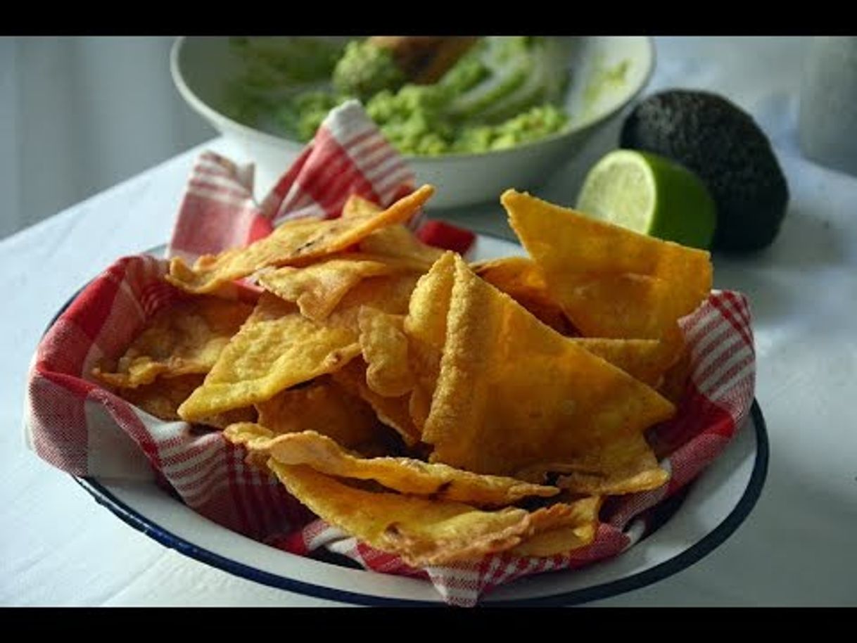 Social Cómo hacer Nachos caseros o Totopos de maiz - YouTube