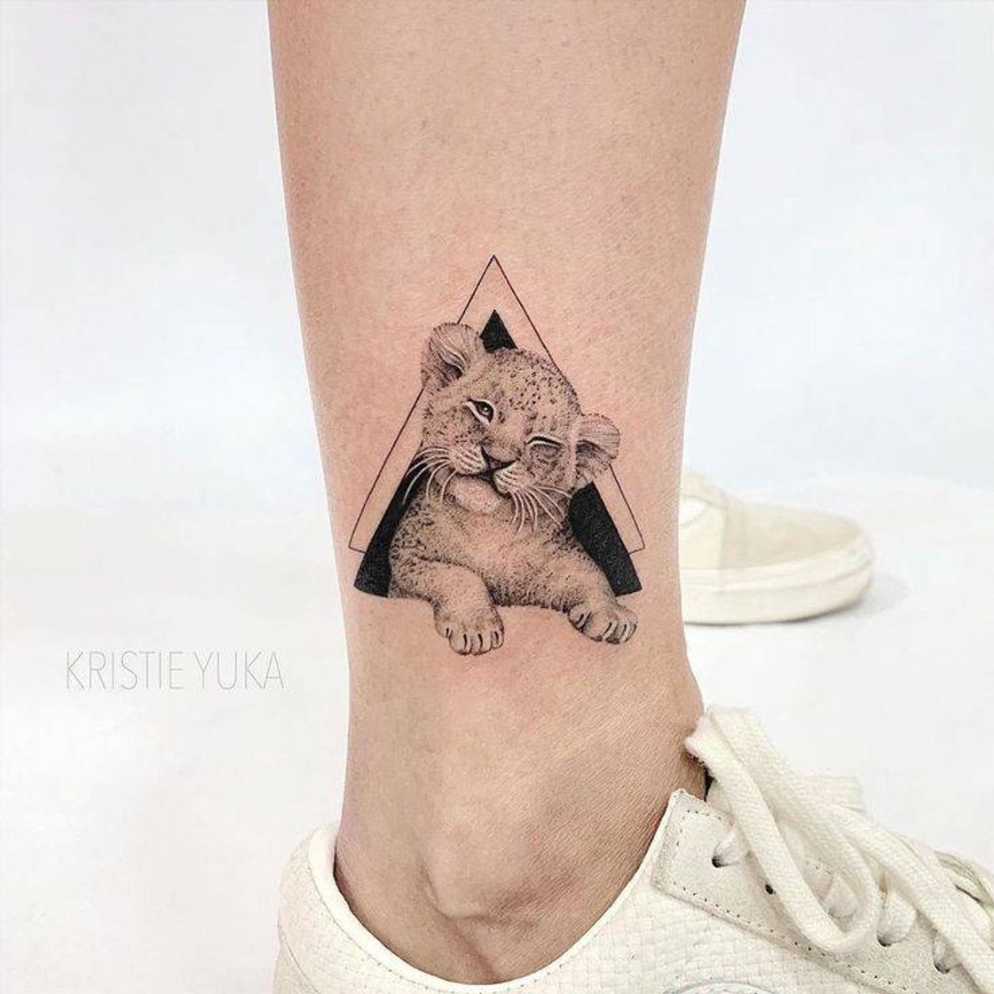 Fashion Tatuagem leãozinho 