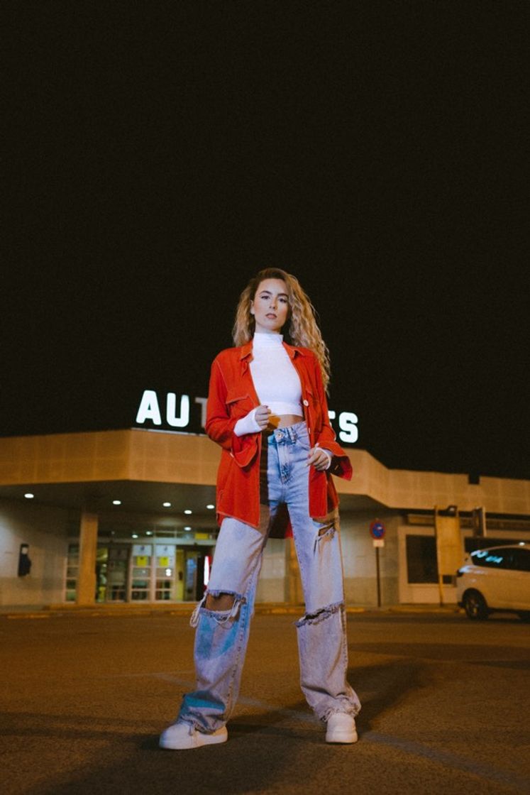 Basic pose