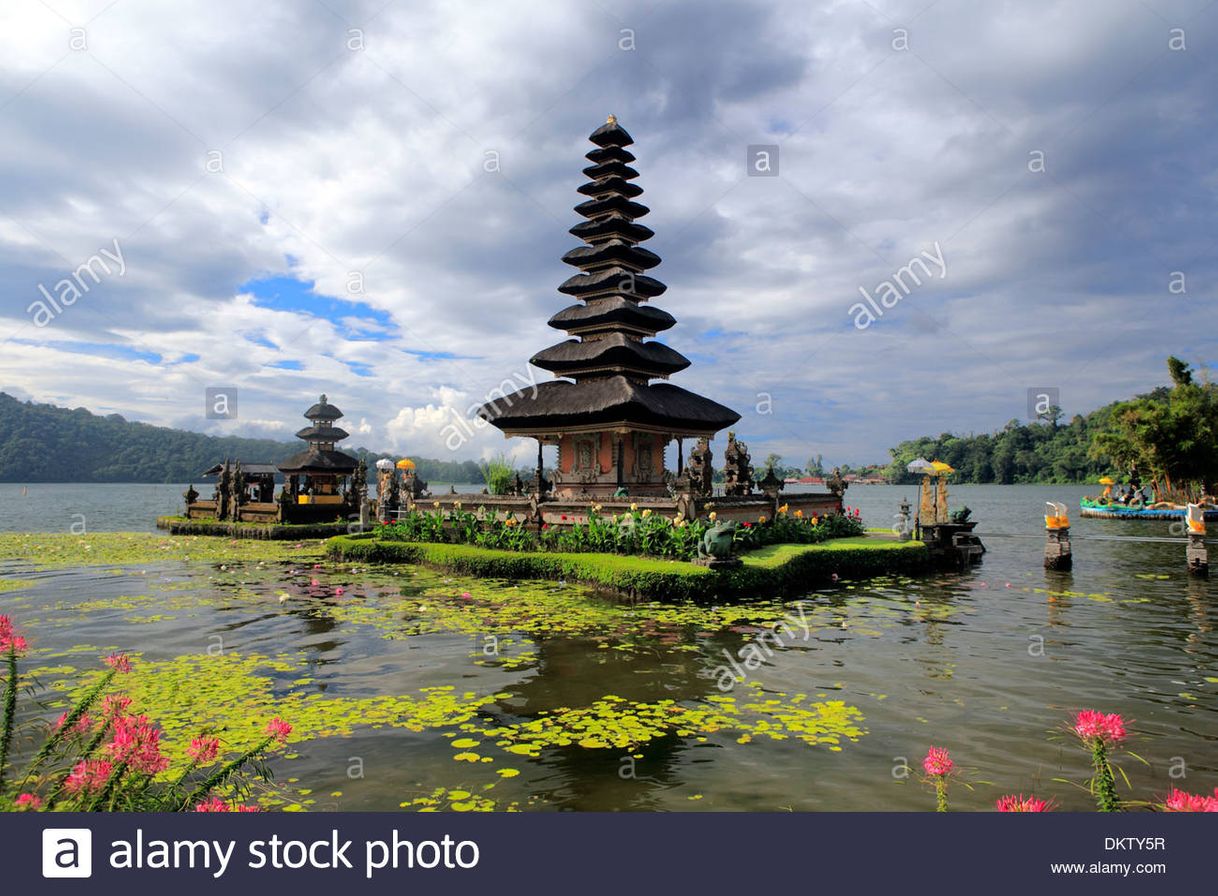 Place Ulun Danu Beratan Temple