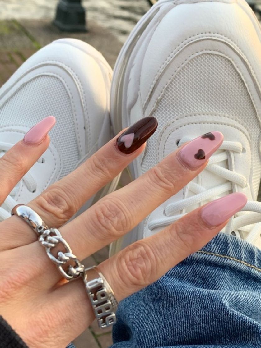 Moda unhas de coração 