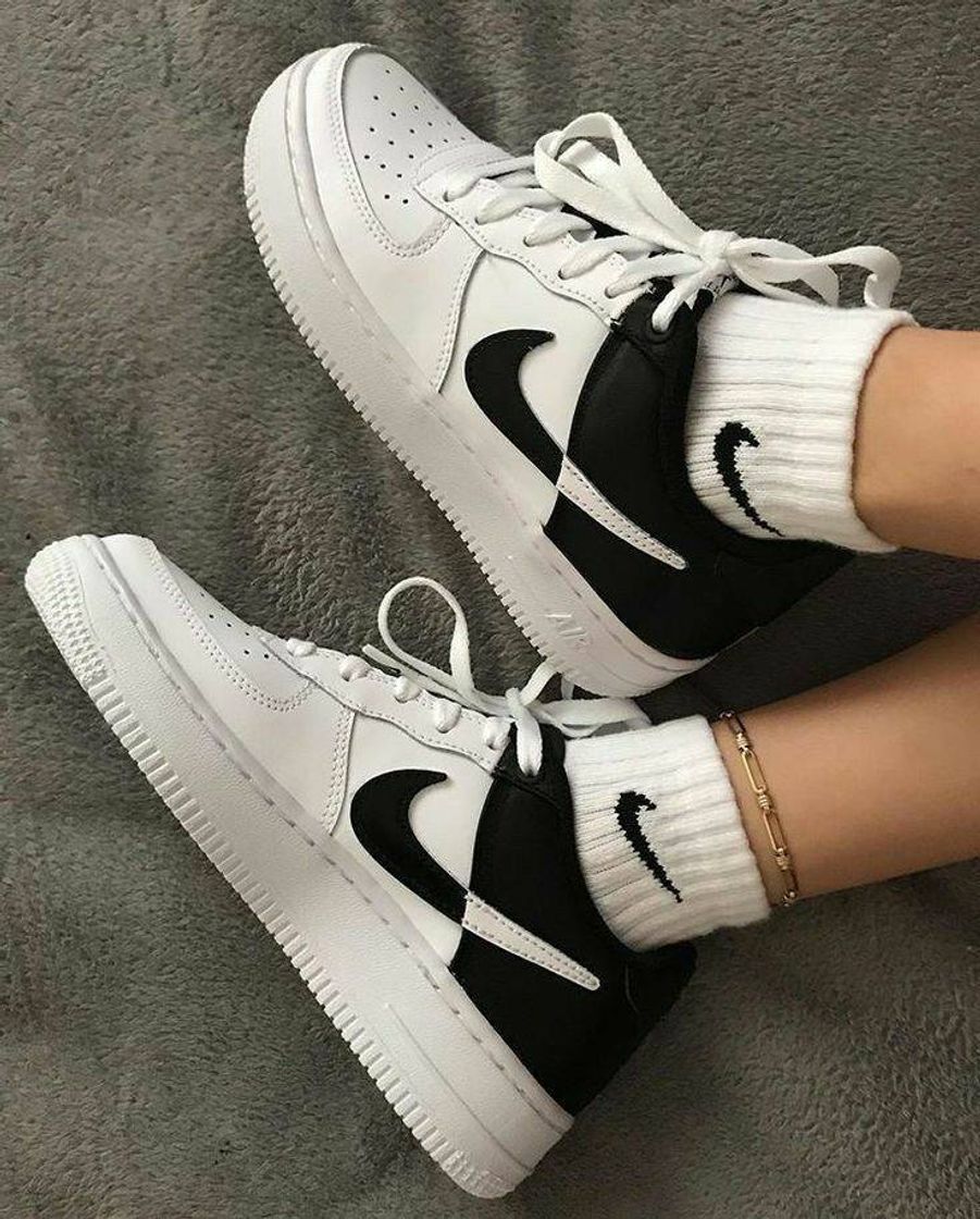 Moda NIKE AIR FORCE 1 NBA LOW ⚪⚫