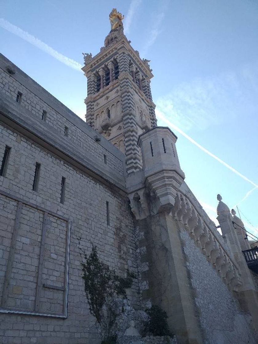 Place Notre-Dame de la Garde