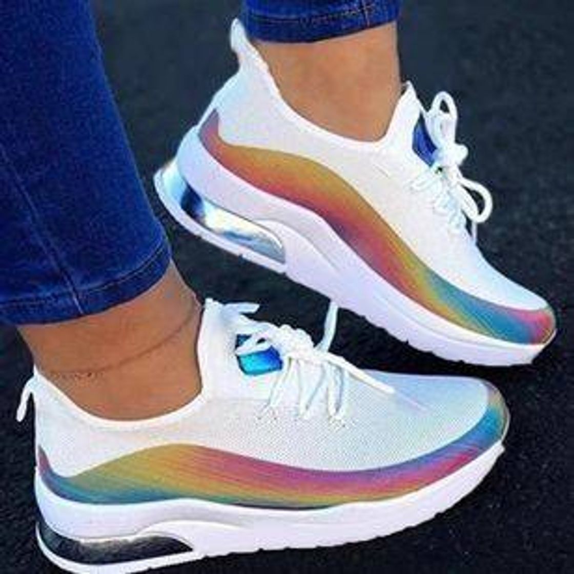 Social NIKE Air MAX 270 React