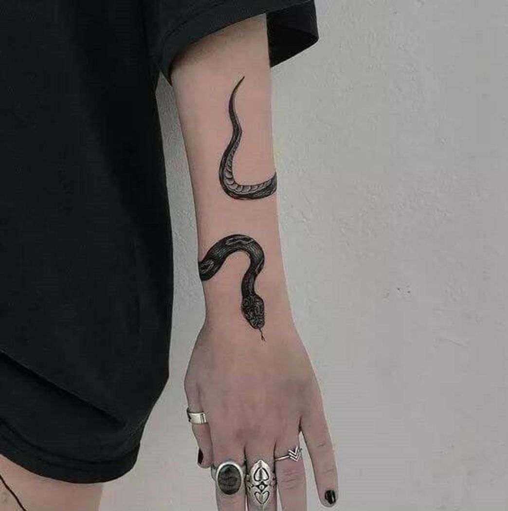 Social tatoo snake🐍