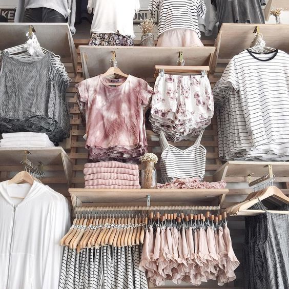 Place Brandy Melville