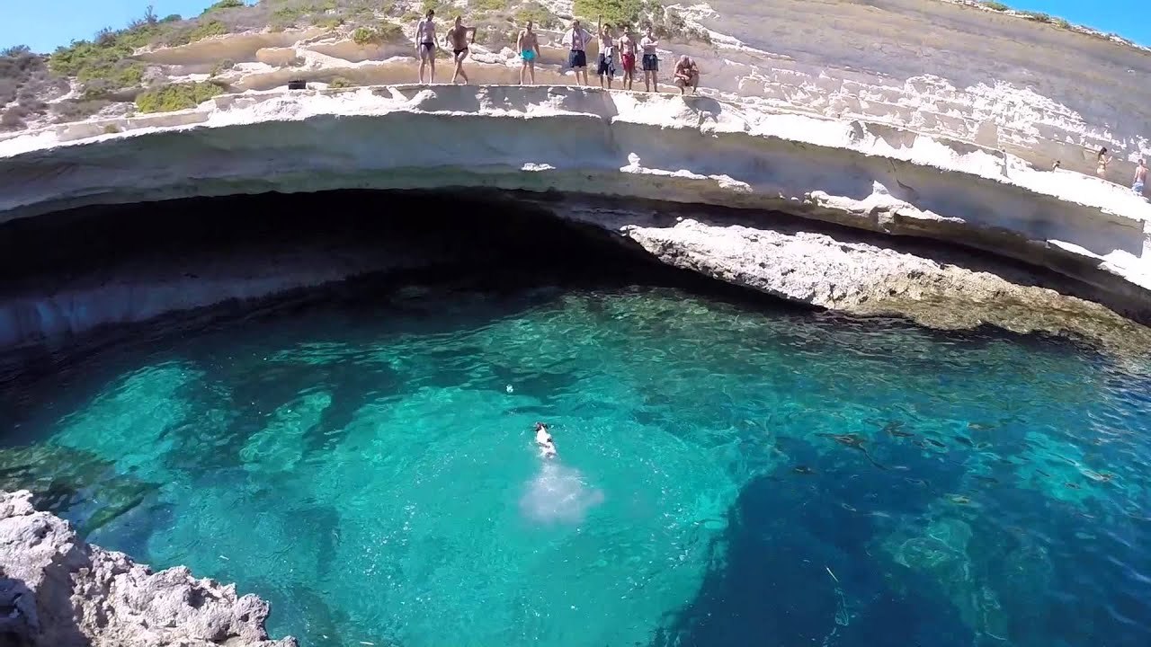 Place St. Peter's Pool