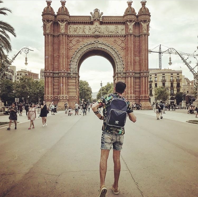 Place Arc de Triomf