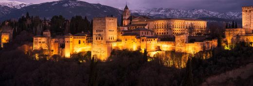 Tour nocturno Alhambra y Generalife