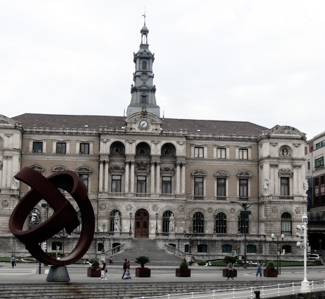 Moda Una visita a la Casa de la Villa de Bilbao