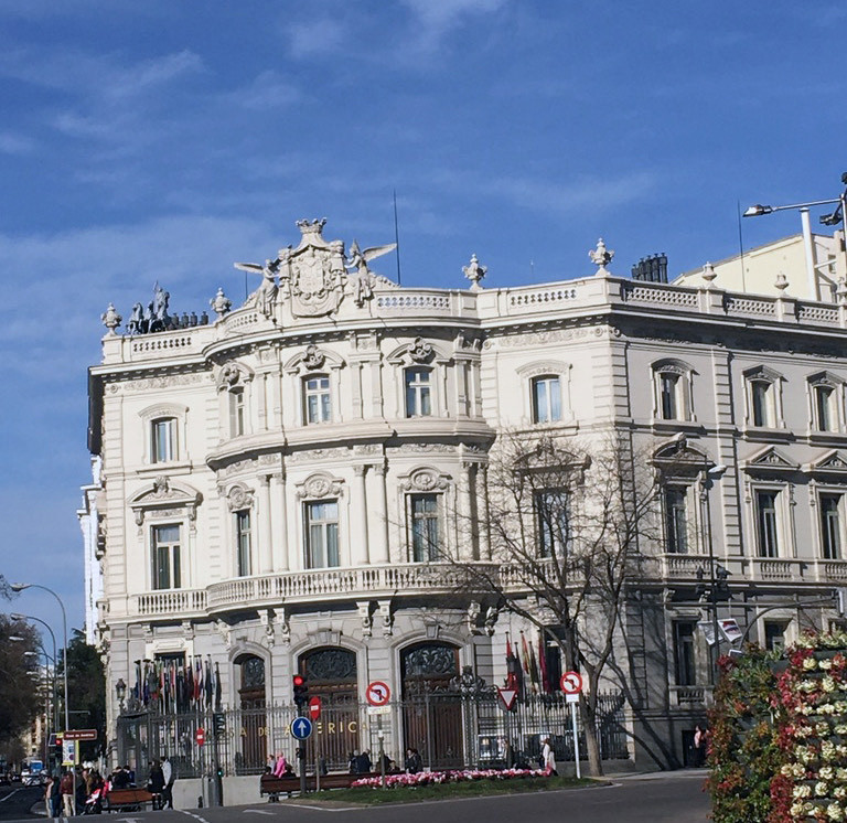 Social Palacio de Linares. Historia y Leyenda