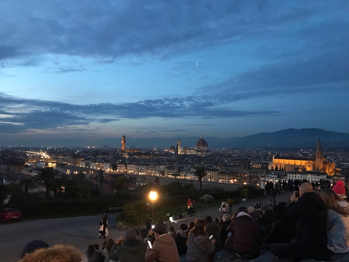 Lugar Piazzale Michelangelo