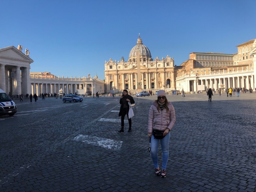 Place Piazza San Pietro