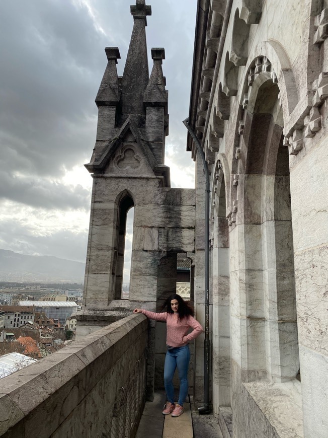 Lugar Catedral de San Pedro de Ginebra