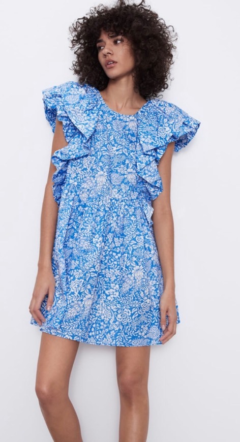 Vestido estampado folhos