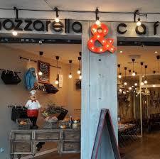 Place mozzarella & caffe