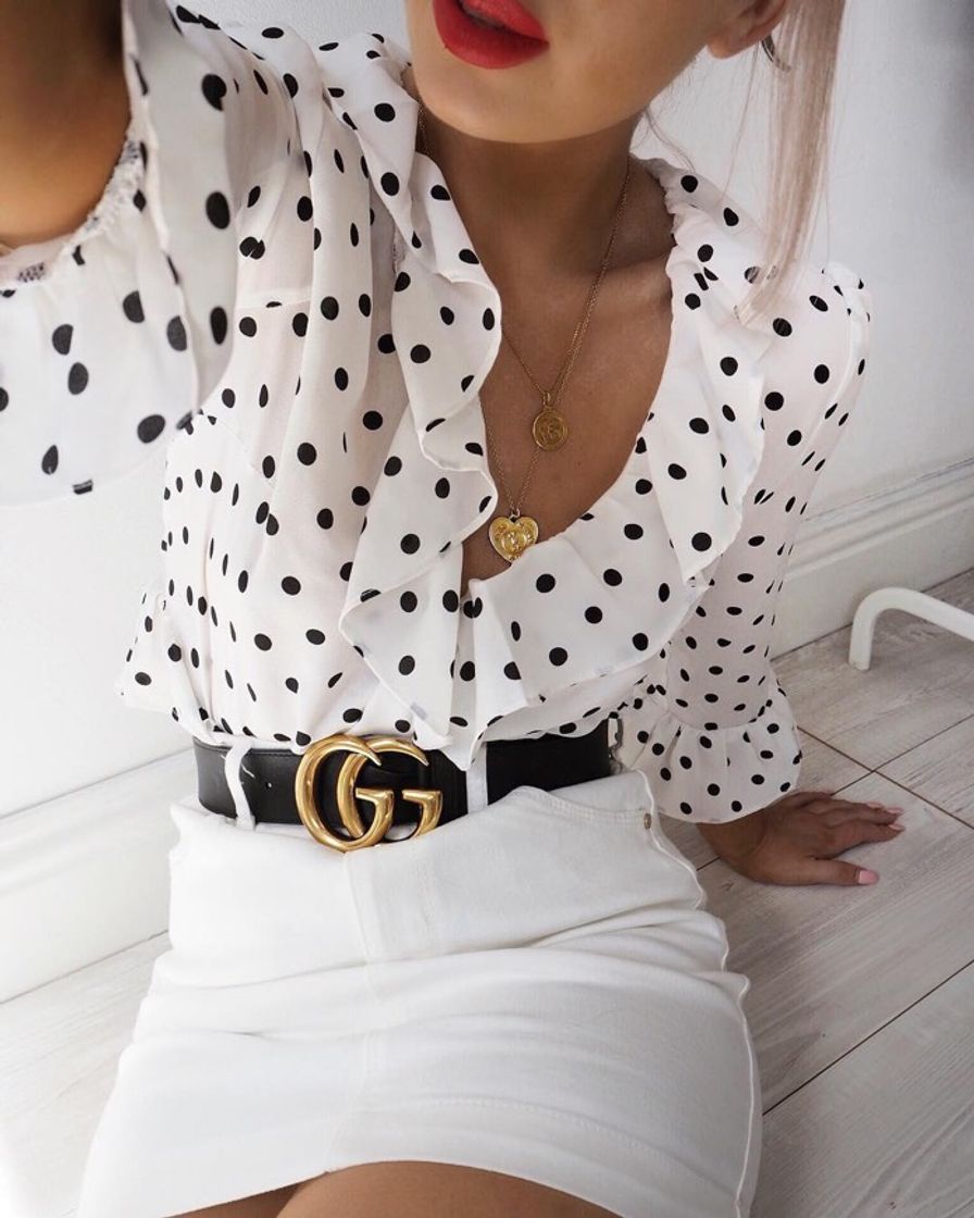 Social Emma Roche | Instagram