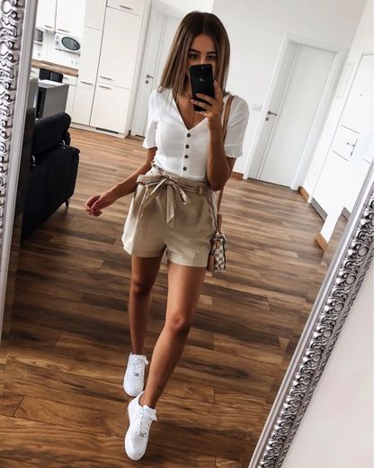 Ela Akdag | Instagram