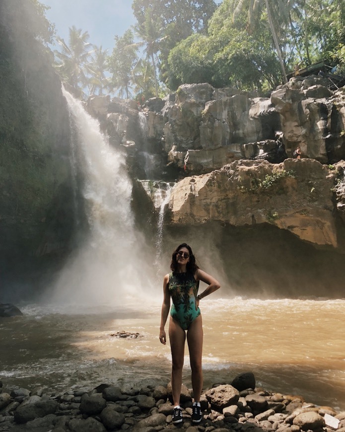 Place WATERFALLS: Tagenungan