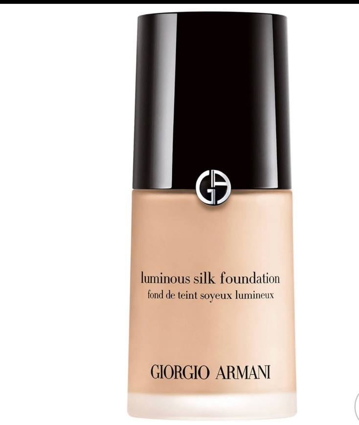 Producto Base Luminous Silk da Giorgio Armani 