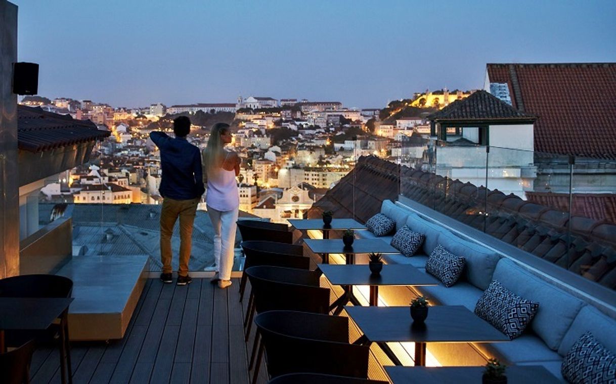 Restaurants Level Eight Rooftop & Bar