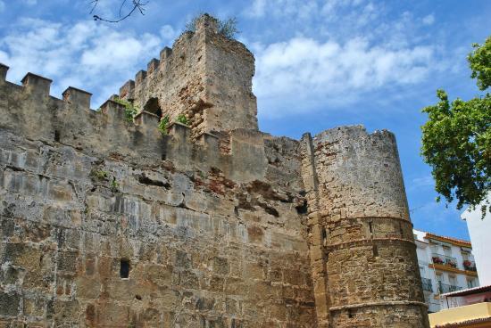 Places Muralla del Castillo