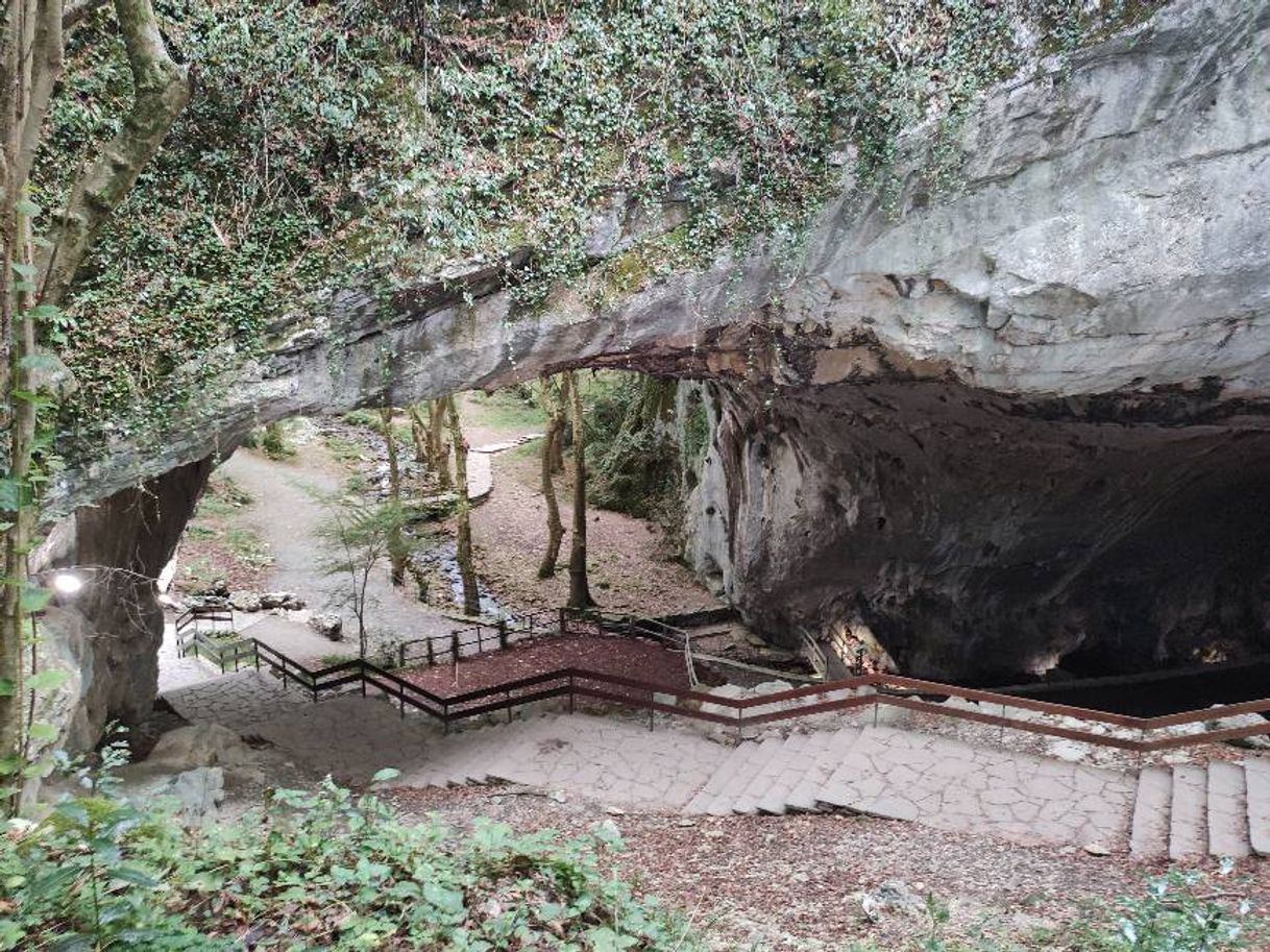 Place Cuevas de Zugarramurdi