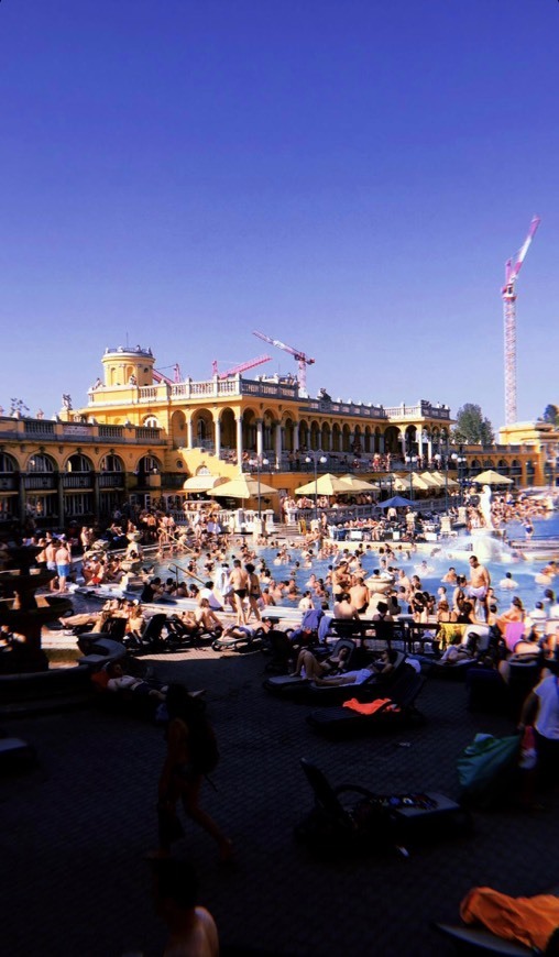 Lugar Széchenyi Thermal Bath