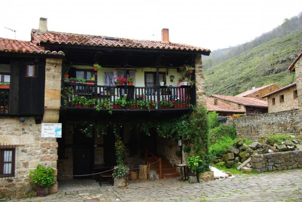 Place Bárcena Mayor