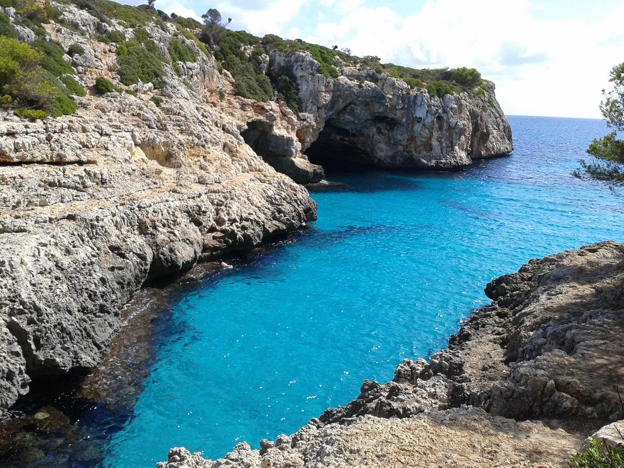 Lugares Barco a Cala Varques