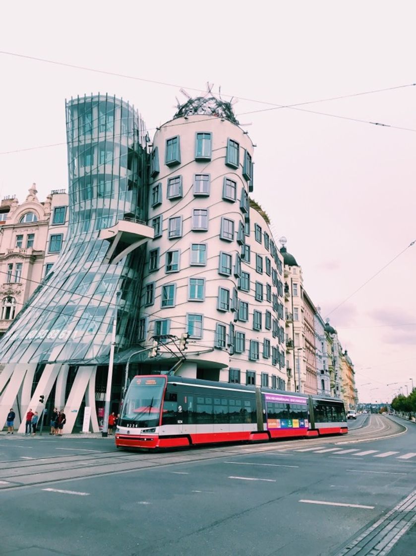 Place Dancing House