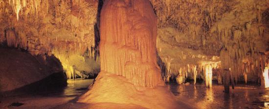 Place Pozalagua Cuevas