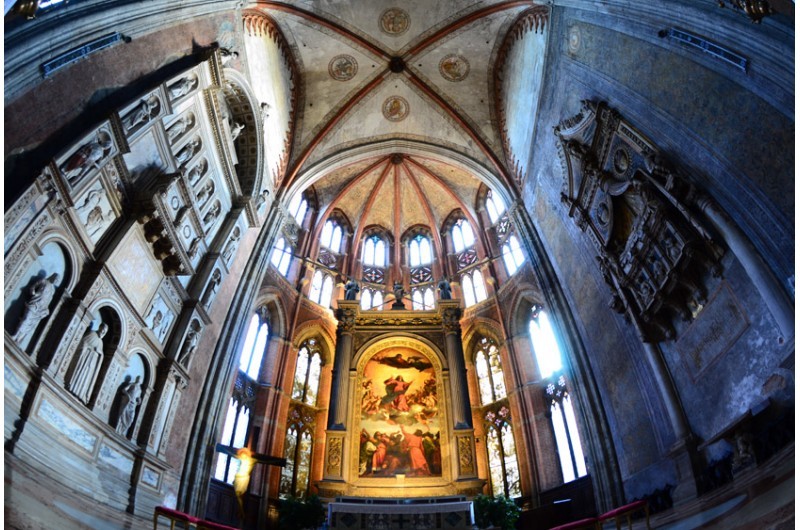 Place Basílica de Santa María dei Frari