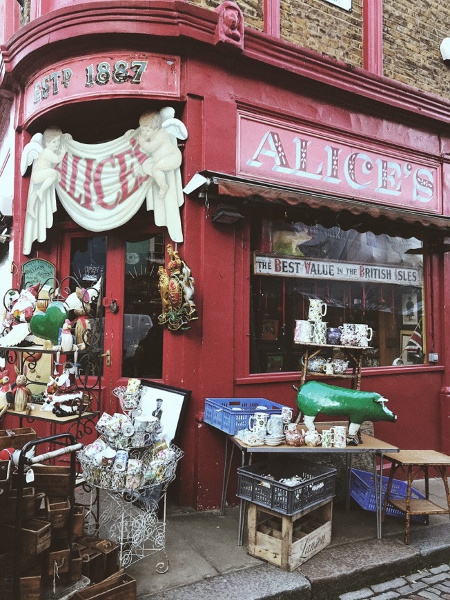 Place Alice's