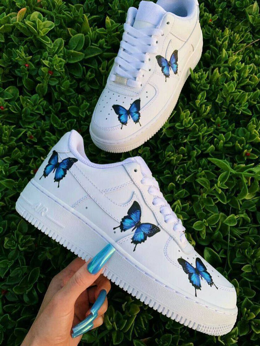 Moda Tênis com borboletas azuis🦋