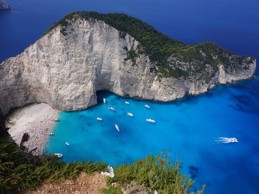 Place Shipwreck Beach